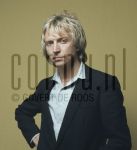 15-11-1979 The Police/Andy Summers  at Toronto, Canada. November 15, 1979.

[keywords]Posed, Half Length, Eyecontact[/keywords]